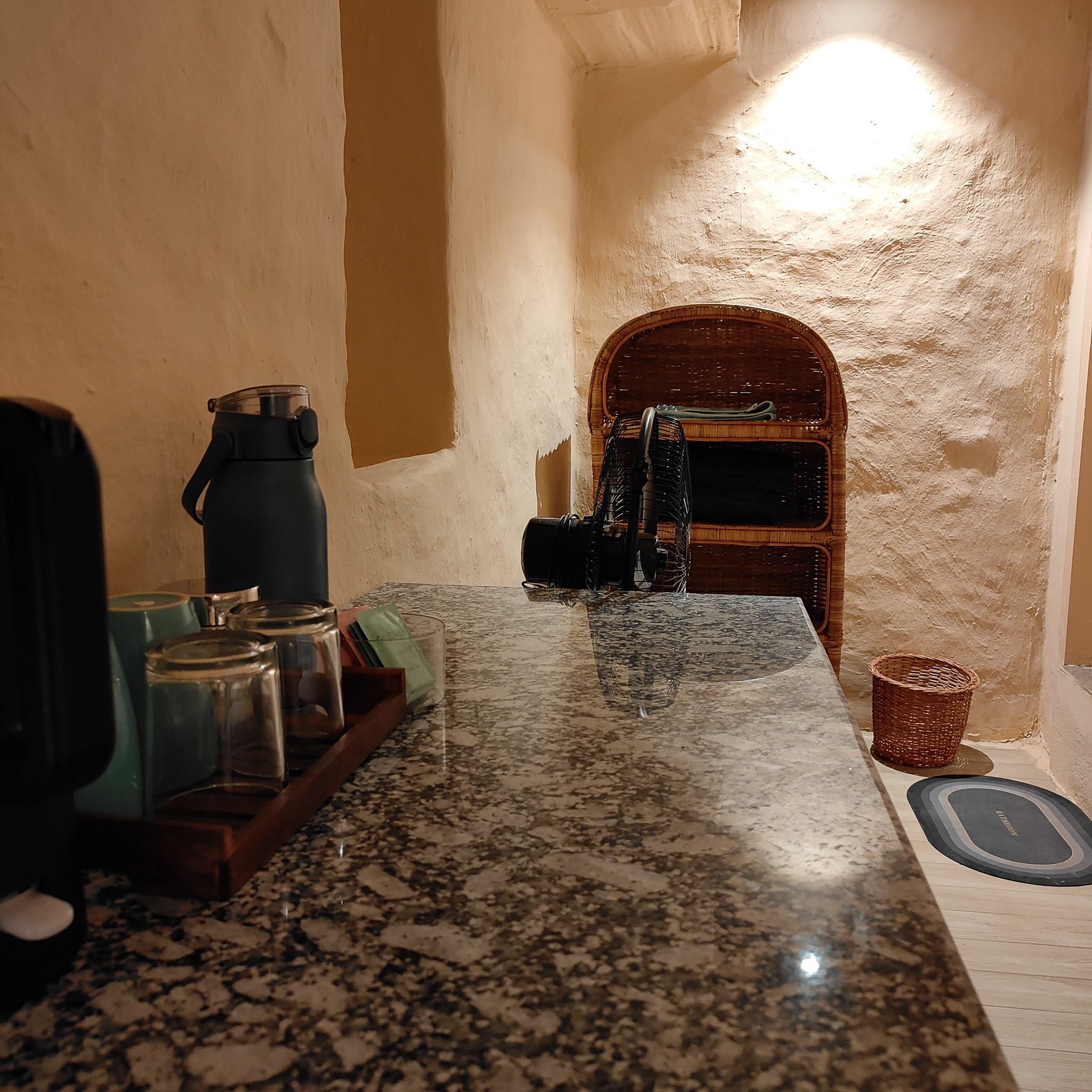 Pahadi Original room — The Tāl, Sari